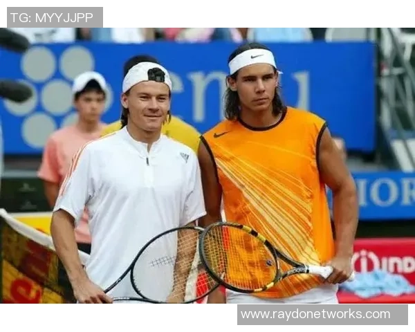 巴伦西亚对大学生比赛直播流畅双胞胎精彩瞬间回顾与分析